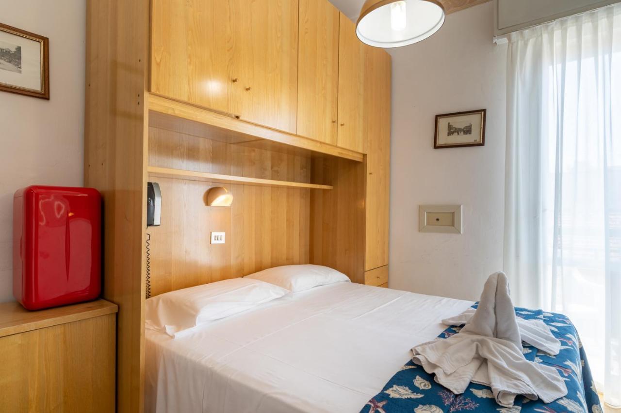 Hotel Milanese Rimini Extérieur photo