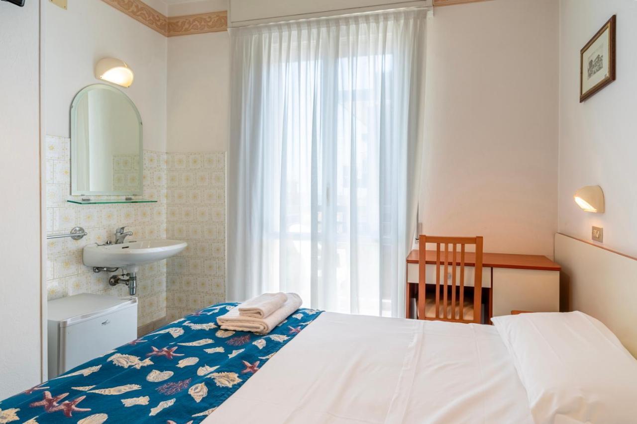 Hotel Milanese Rimini Extérieur photo