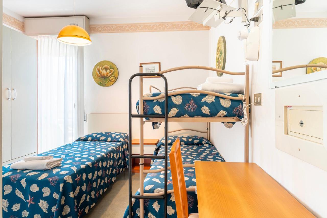 Hotel Milanese Rimini Extérieur photo